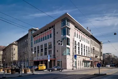 Iroda Tabán Offices