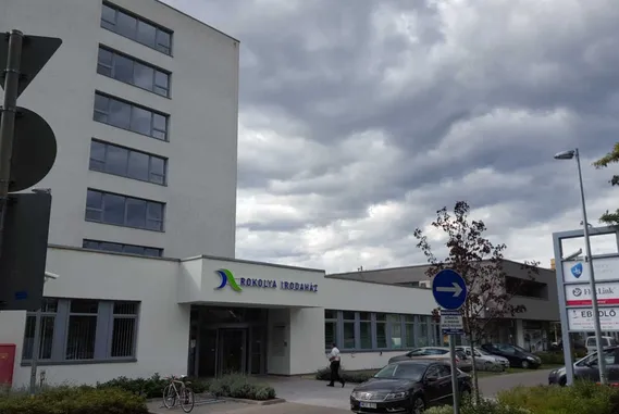 Iroda Rokolya Irodaház