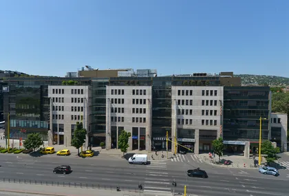 Iroda MOM Park Offices