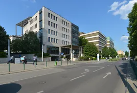 Iroda MOM Park Offices