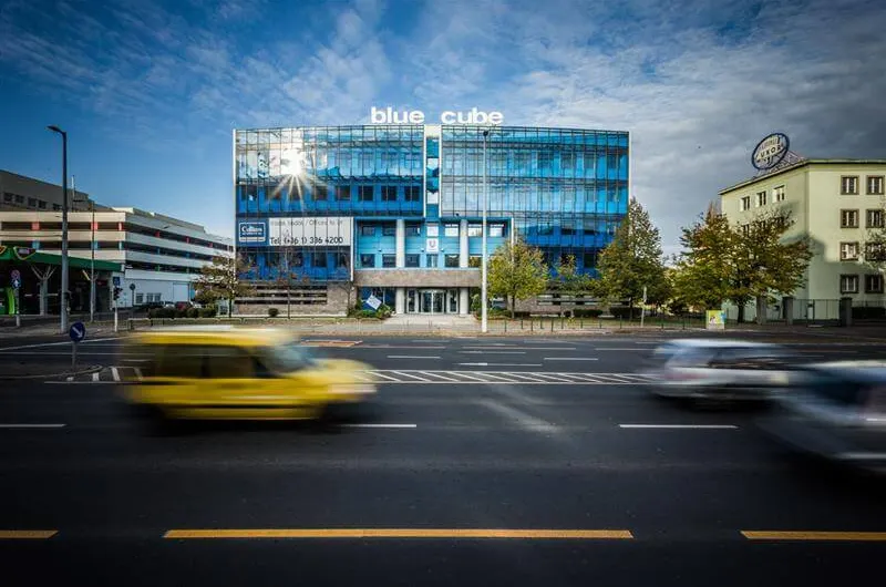 Iroda Blue Cube