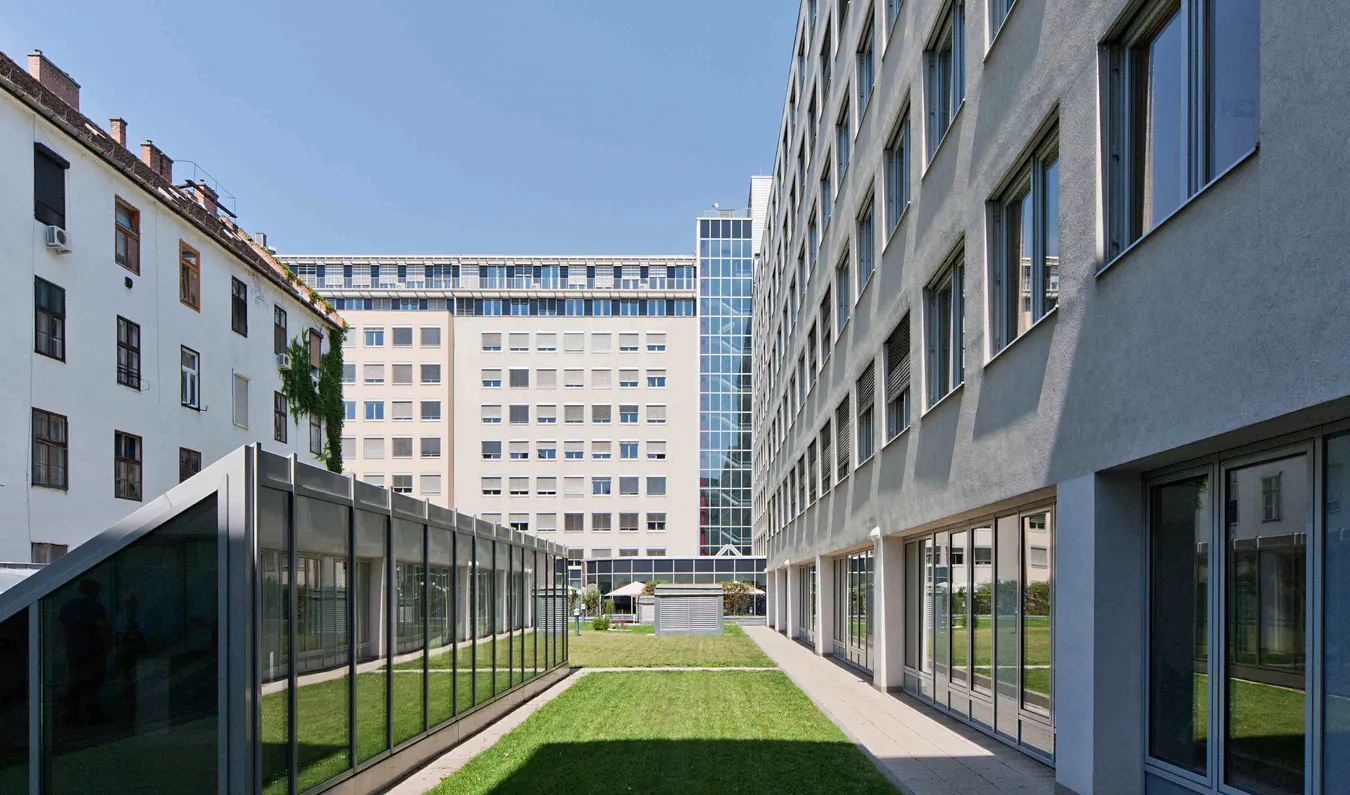 Iroda myhive Thirteen Xenter