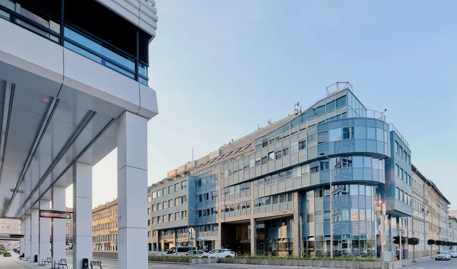 Iroda Árpád Center